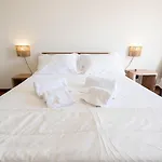 Marta Luxury Sea View And