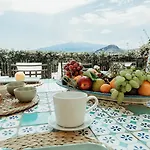 Marta Luxury Sea View And
