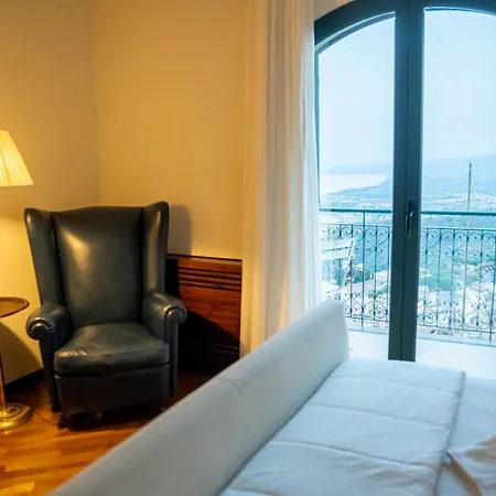 Marta Luxury Sea View And