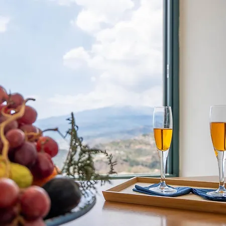 Marta Luxury Sea View And * טאורמינה