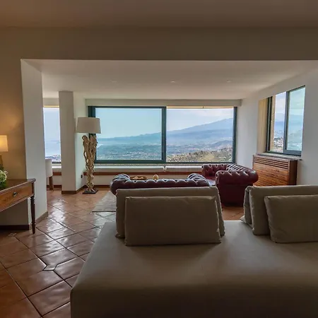 Marta Luxury Sea View And *