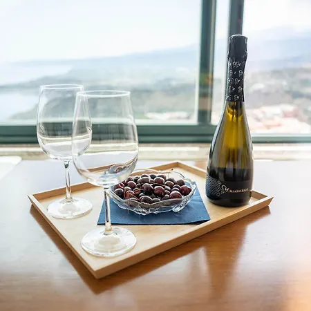 Marta Luxury Sea View And * טאורמינה