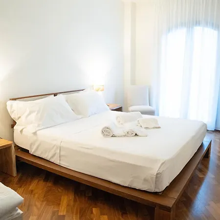 Marta Luxury Sea View And تاورمينا