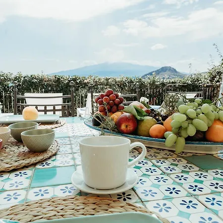 Marta Luxury Sea View And